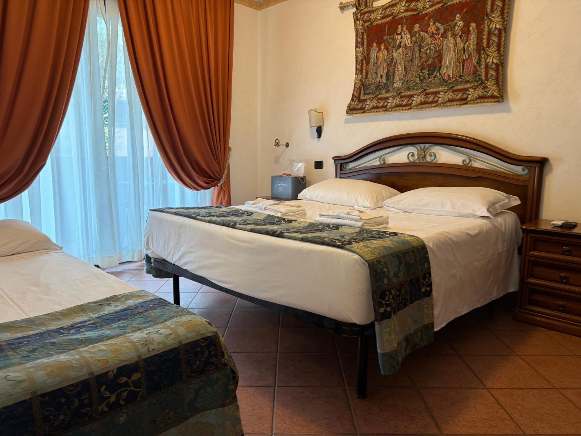 Euro House Inn Airport Fiumicino Exteriör bild