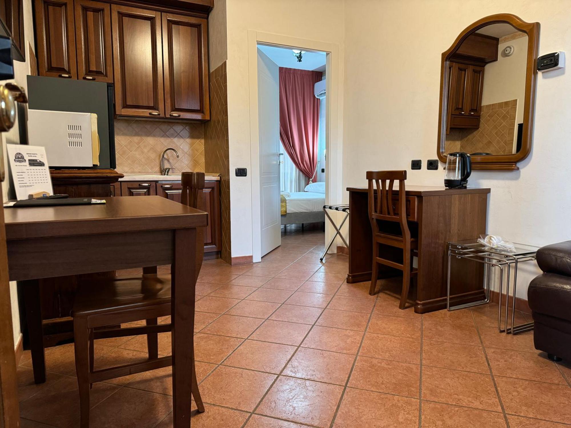 Euro House Inn Airport Fiumicino Exteriör bild