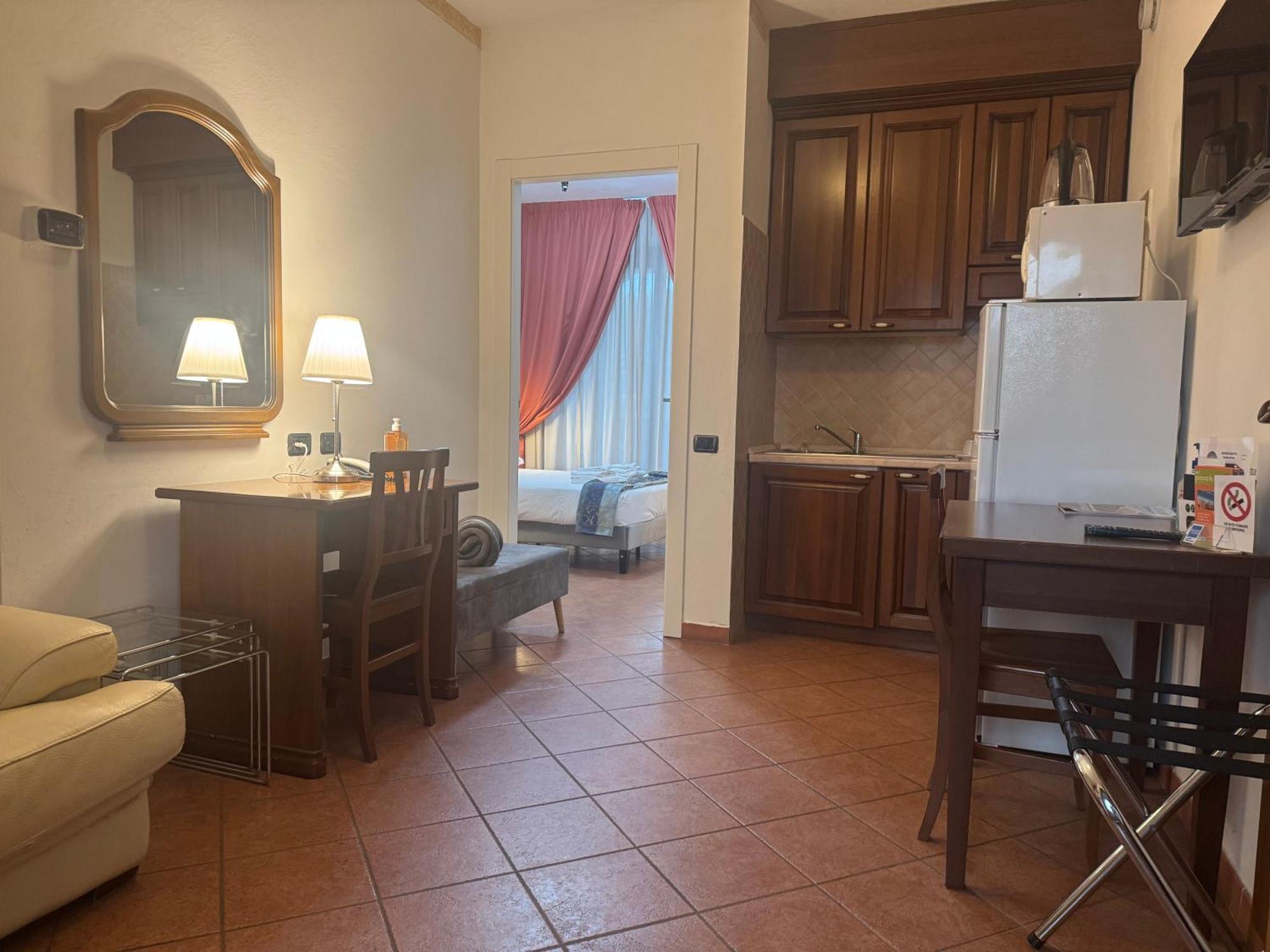 Euro House Inn Airport Fiumicino Exteriör bild