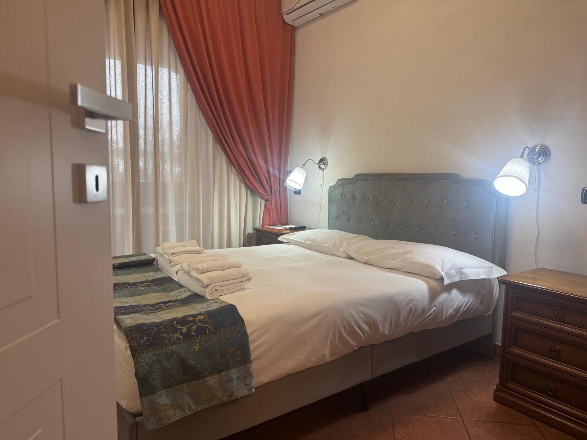 Euro House Inn Airport Fiumicino Exteriör bild