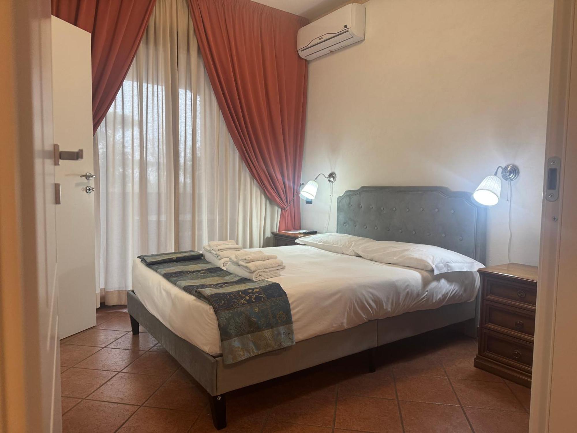 Euro House Inn Airport Fiumicino Exteriör bild