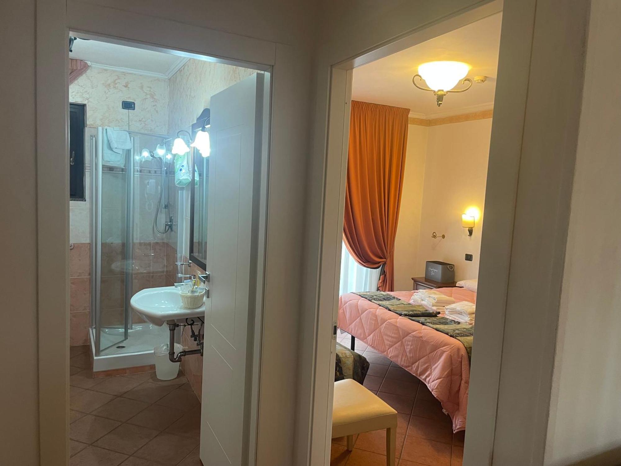 Euro House Inn Airport Fiumicino Exteriör bild