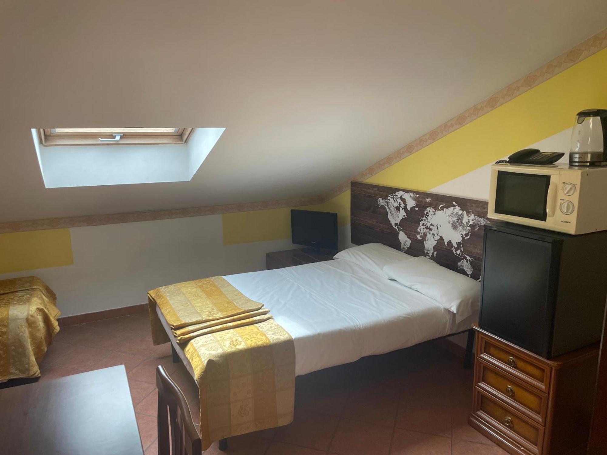 Euro House Inn Airport Fiumicino Exteriör bild